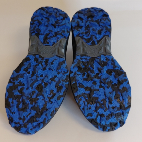 Asics Men's Gray and Blue Athletic Shoes - Picture 3 of 7